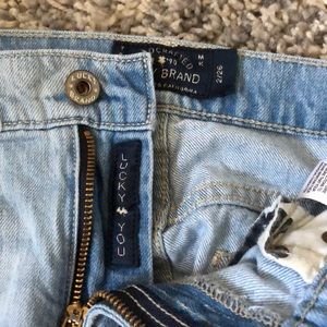 Lucky brand ripped boyfriend jeans